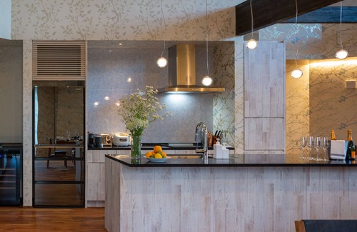 Hirafu Casa | Kitsune House by H2 Life