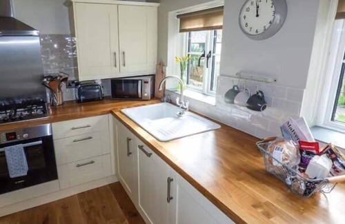 Little Malvern Cabaña | Kitts Cottage, MALVERN