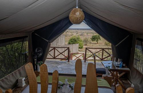 Voi Otro | Kivuko Eco Camp