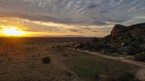 Voi Otro | Kivuko Eco Camp