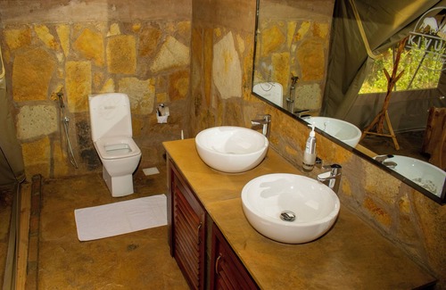 Taita Taveta Cabina | Kivuko Eco Camp