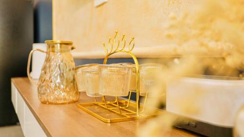 Old Quarter Casa | Kiwi's Homestay & Cafe