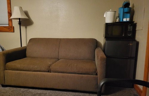 Gettysburg Hotel | KJ's Inn and Suites By OYO Gettysburg U.S. Hwy 212