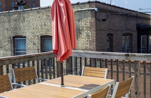 Bay View Casa | KK Upper · 2BR Sunny Upper in Prime Bay View - w/ Parking