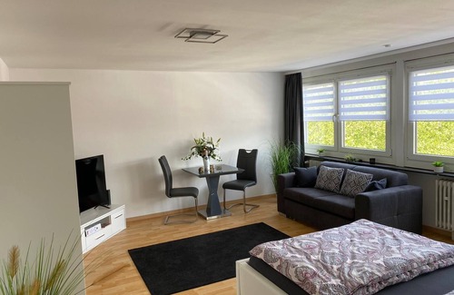 Kaiserslautern Apartamento | KL33: Newly renovated Studio Apartment