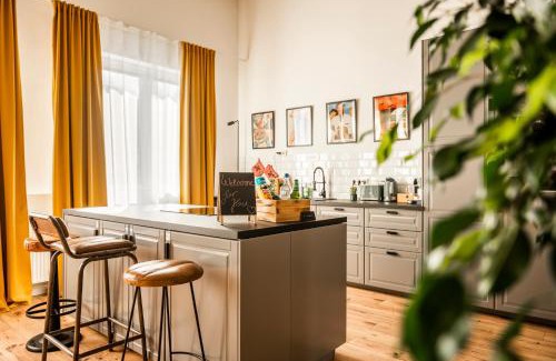 Ostviertel Apartamento | Klassen Stay - Exklusives Loft - XXL Leinwand - 4 km Messe, 1,5 km HBF