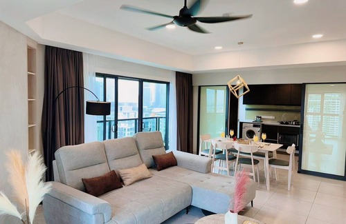 Kampung Pandan Dalam Apartamento | KLCC Luxe 3 Bedroom Family Suite