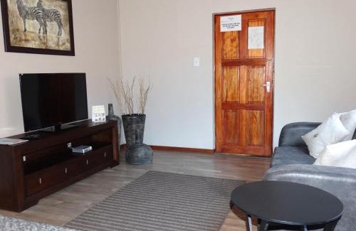 Emalahleni Casa | Klein Bosveld Guest House