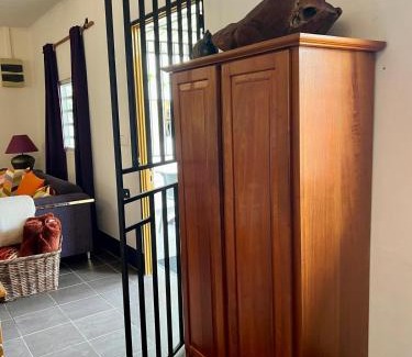 Paramaribo Casa | Klein-kronenburg Bakkershuisje