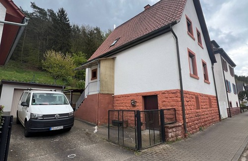 Hauenstein Casa | Kleine Aber Feine Unterkunft mit Direktem Zugang zum Wald!