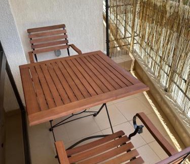 Intsaraki Apartamento | Kleine günstige Ferienwohnung im Macon Residenz!