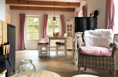 Landkirchen Casa | kleine meerZeit, süßes Knusperhäuschen mit Kaminofen