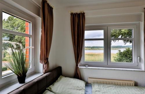 Neuensien Apartamento | Kleines Apartment mit traumhaftem Seeblick, Ferienpark Seedorf Zeesenhaus Nr 4