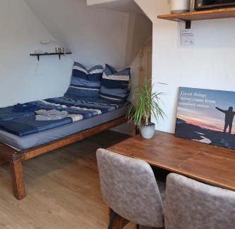 Racknitz/Zschertnitz Apartamento | Kleines Studio am Uni-Campus - Perfekt für junge Unternehmungslustige