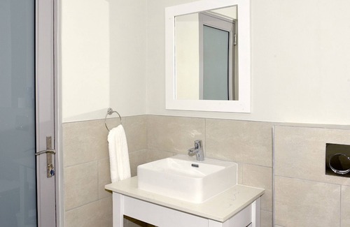 Kleinmond Cabina | Kleinmond Lodge