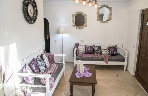 Kamilari Apartamento | Kleopatra Deluxe Apt with priavte Jacuzzi