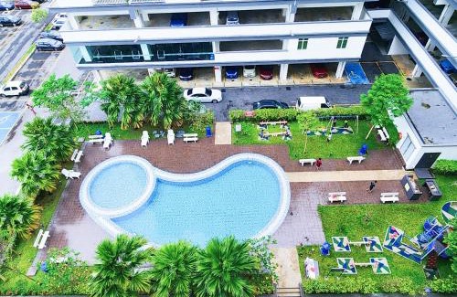 Sepang Apartamento | KLIA Ehsan Residence Pool View 8 PAX Air-Con SUITE