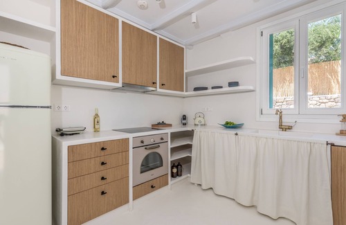Tripiti Casa | KLIMA BAY Beachfront Boutique Houses