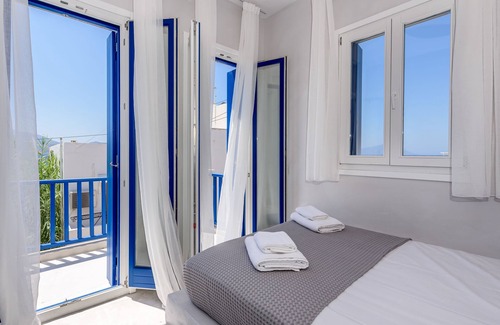 Tripiti Casa | KLIMA BAY Beachfront Boutique Houses