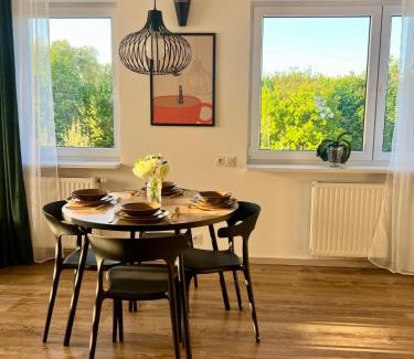 Fabryczna Apartamento | Klimatyczny apartament Złotniki