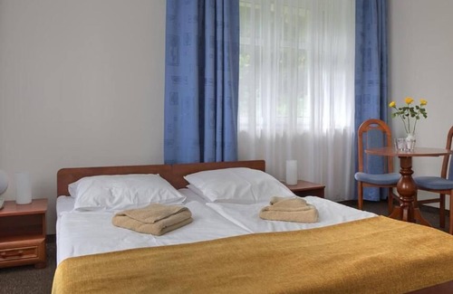 Czerniawa-Zdroj Hotel | Klinika Mlodosci Medical SPA
