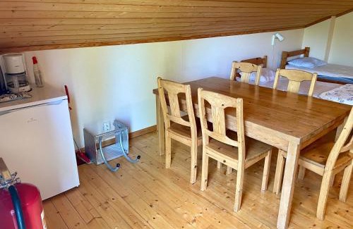 Hultsfred Cabina | Kloster Stugor och Rum