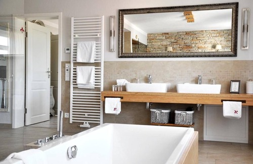Neuzelle Hotel | Klosterhotel Neuzelle - Emmo GbR