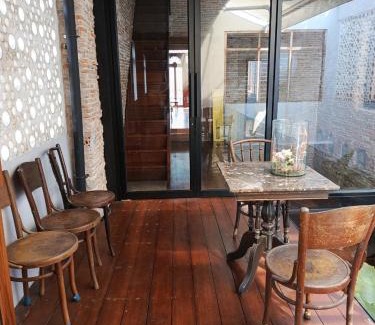 Songkhla Hotel | KLUENNGAM Cafe & Stay