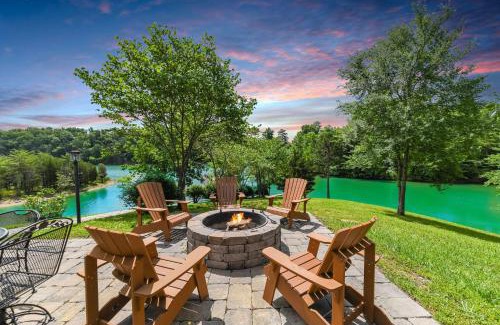 Dandridge Casa | Knasgowa - Direct Lake Front House Retreat