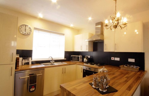 Conwy Cabaña | Knight Rest Cottage Conwy - 5 Star Comentarios Boutique Cottage (estacionamiento y wifi)