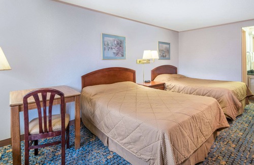 Canton Hotel | Knights Inn Canton