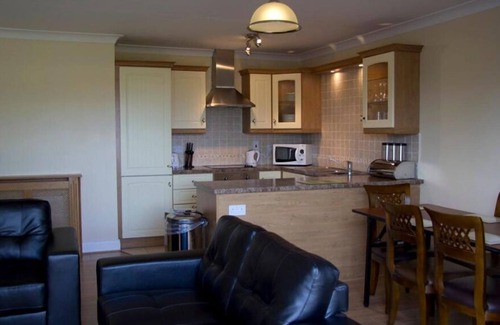 Trim Cabaña | Knightsbrook Courtyard Houses