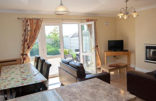 Trim Casa | Knightsbrook Hotel Courtyard Accommodation
