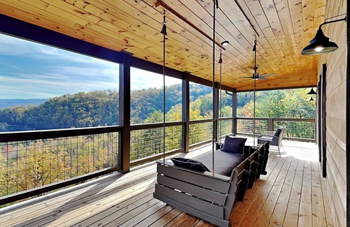 Gatlinburg - Pigeon Forge Cabina | 523heavengbncb - Knockin on Heaven's Door