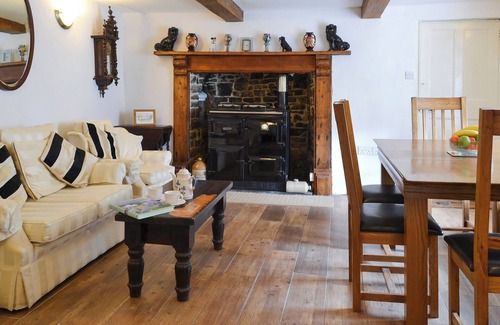 Bideford Cabaña | Knotty Corner Cottage