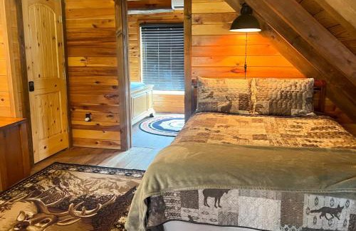Morganton Casa | Knotty Creek Retreat - Creek Access, Outdoor Firepit + Hot Tub with Creek Views!