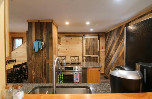 Windham Casa | Knotty Pine Cabin in the Pines
