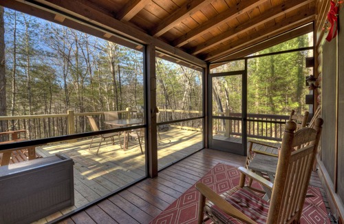 Hidden Lake Cabina | Knotty Pines - Pet-friendly, fireplace, & firepit!