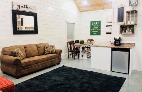 Mountain View Cabina | Knotty Squirrel Unit 3 Multibedroom Suite