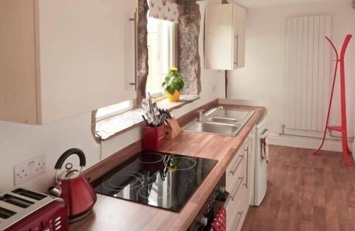 Cragg Vale Cabaña | Knowle Lodge