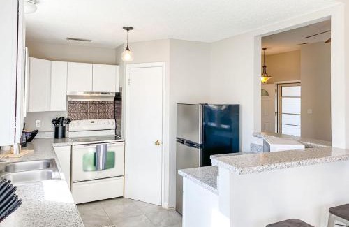 Madison Casa | Knox Knox Who's there -20min to downtown
