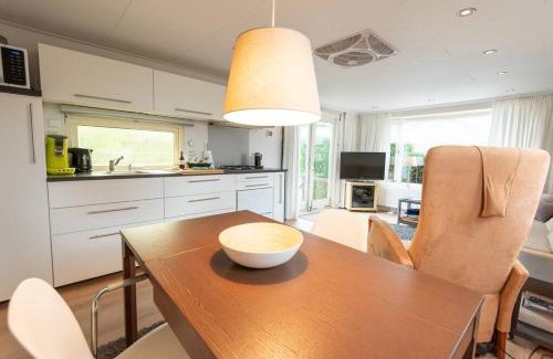 Otterlo Casa | Knus huisje op kindvriendelijk park met zwembad