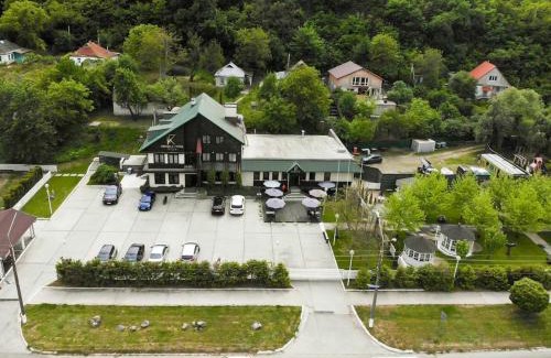 Kaniv Hotel | Knyazha Hora Hotel