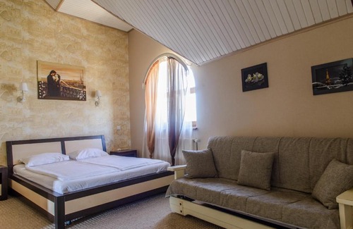 Sokilʼnyky Hotel | Knyazhyi Dvir