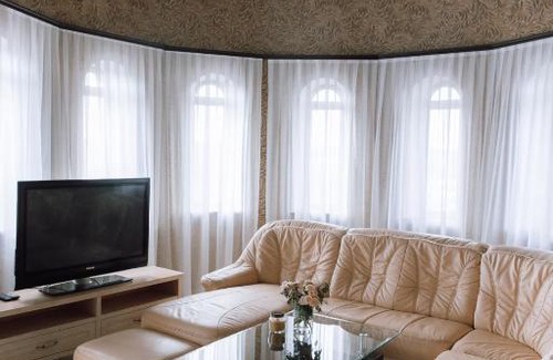 Sokilʼnyky Hotel | Knyazhyi Dvir