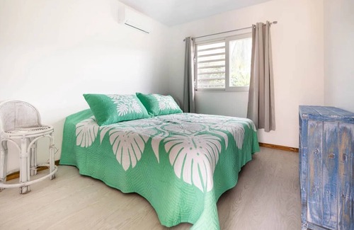 French Polynesia Casa | Koa bungalow 50 m from a private white-sand beach + kayak