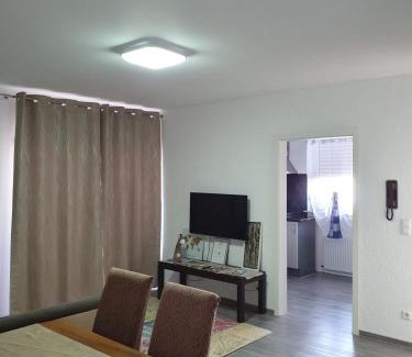 Koblenz Apartamento | Koblenz Asterstein Ferienwohnung