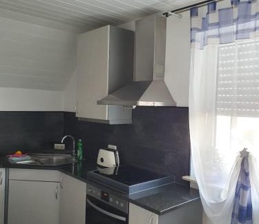 Koblenz Apartamento | Koblenz Asterstein Ferienwohnung