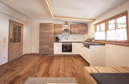 Campo Tures Apartamento | Kofler zw den Wänden Apt Edelweiss