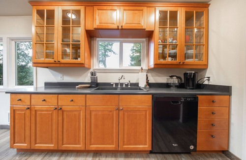 Maple Valley Cabina | Koi Story Cabin